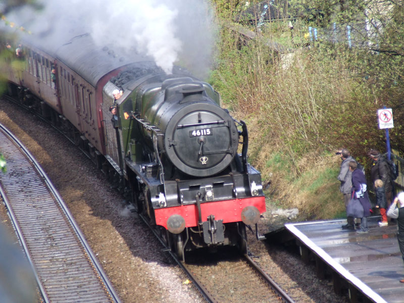 LMS Royal Scot Class 7P 4-6-0 no 46115 Scots Guardsman
