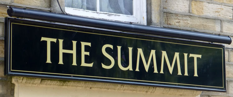 Summit Pub