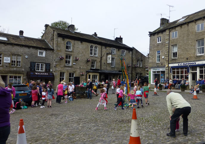 Maypole Grassington