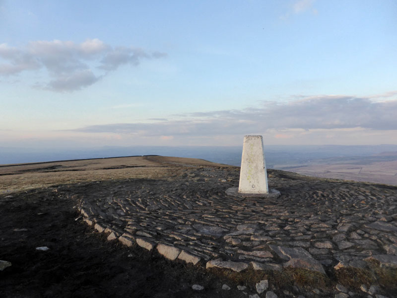 Pendle Summut