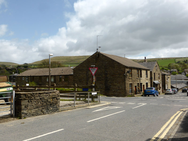 Tong Lane Whitworth