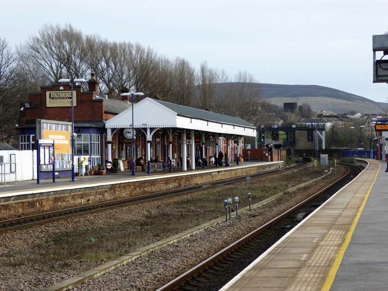 Stalybridge Station
