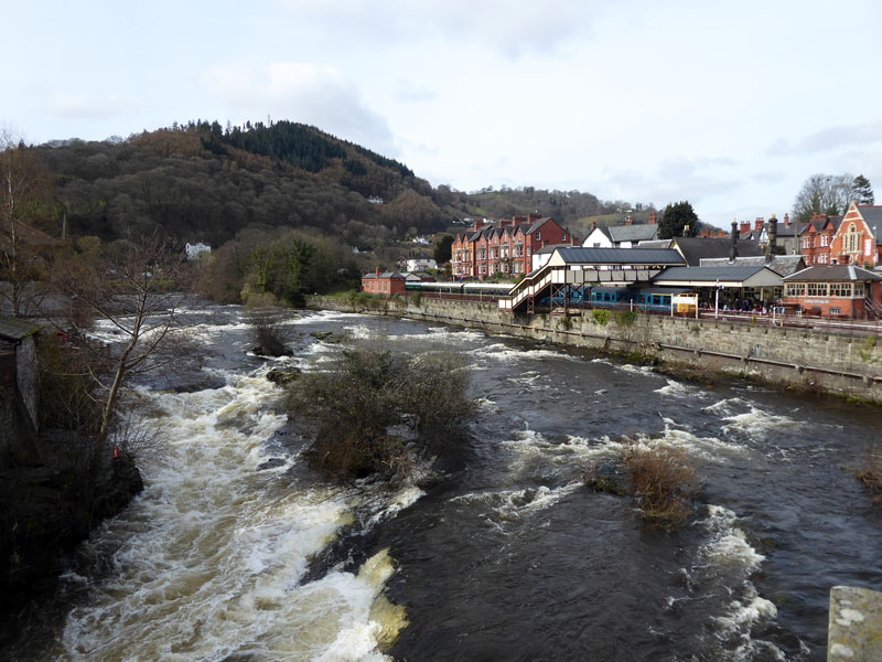 Llangollen River View