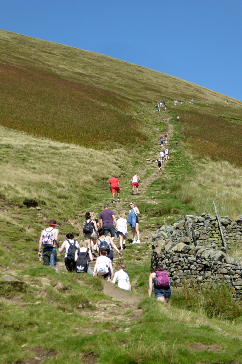 Pendle Crowd