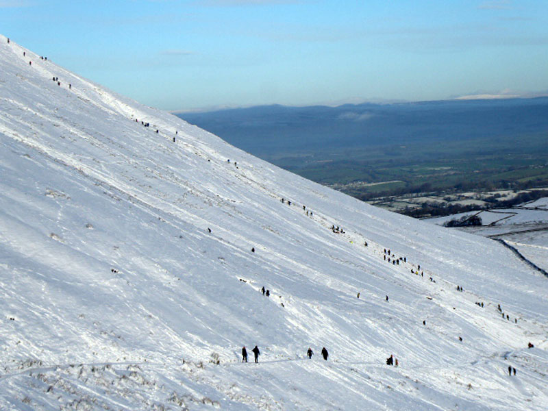 Crowds on Pendle